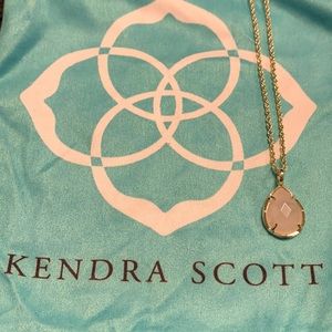 Rose Quartz Kendra Scott necklace